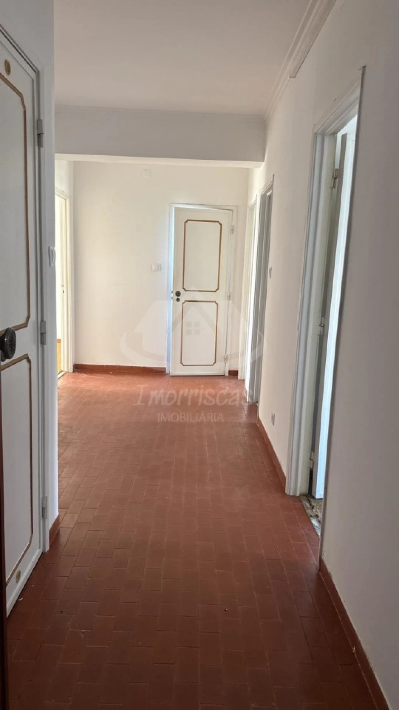 Apartamento T2 para Venda em Odivelas Foto 11