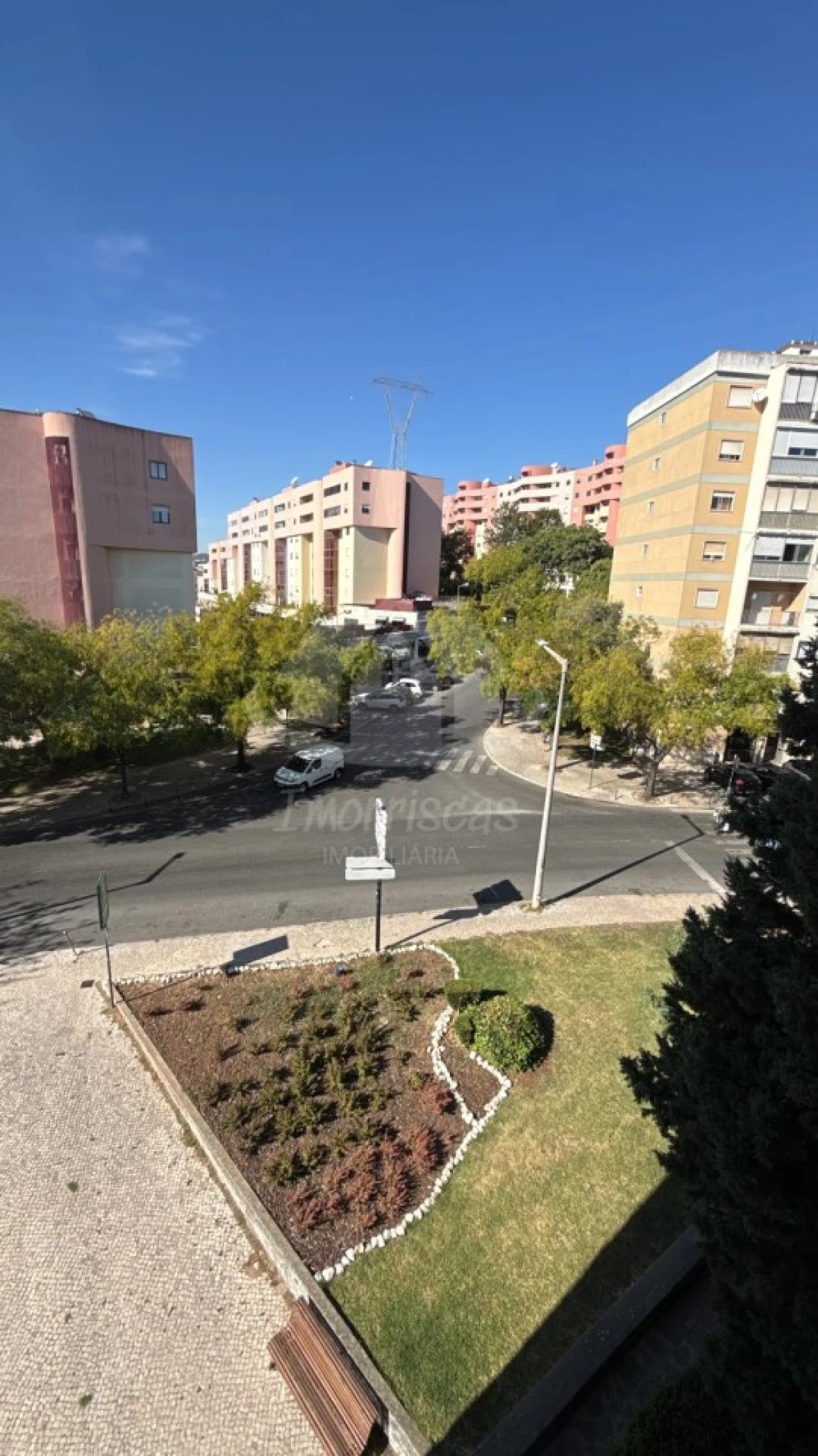 Apartamento T2 para Venda em Odivelas Foto 18
