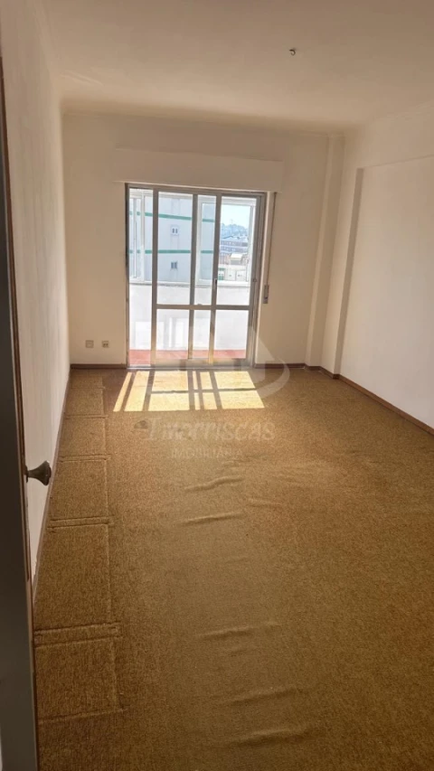Apartamento T2 para Venda em Odivelas