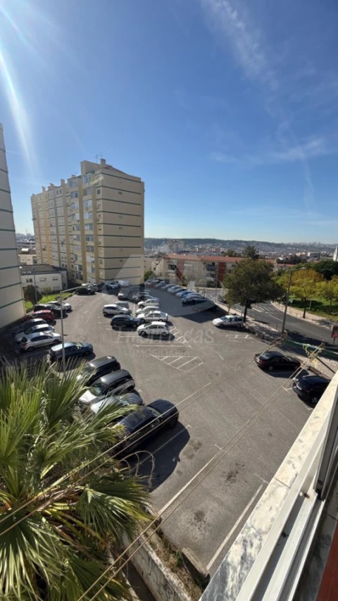 Apartamento T2 para Venda em Odivelas