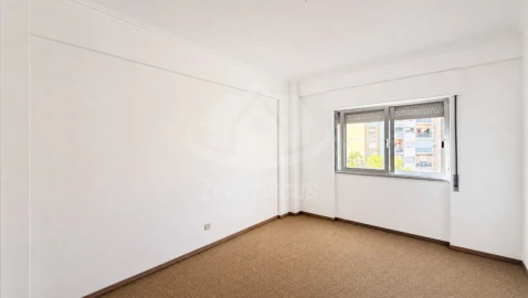 Apartamento T2 para Venda em Odivelas