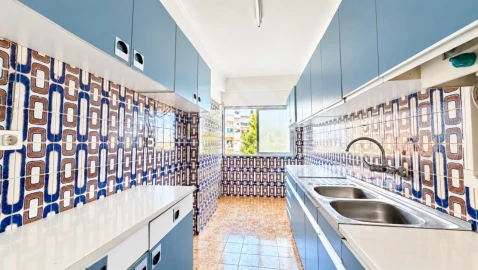 Apartamento T2 para Venda em Odivelas