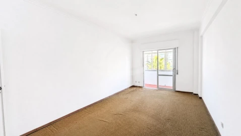 Apartamento T2 para Venda em Odivelas