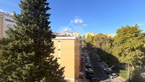 Apartamento T2 para Venda em Odivelas