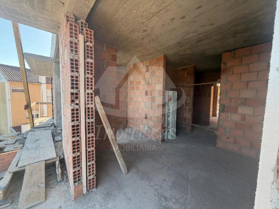 Moradia T3 para Venda em Fanhões Foto 23