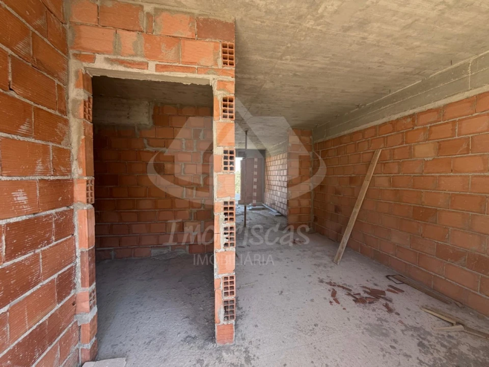 Moradia T2 para Venda em Fanhões Foto 18