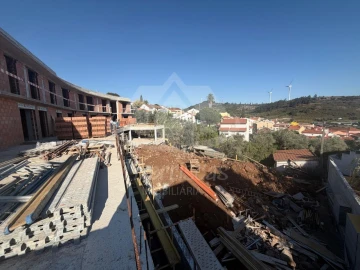 Moradia T2 para Venda em Fanhões