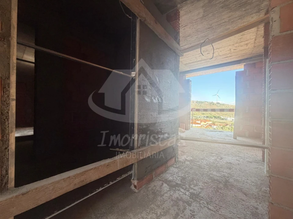 Moradia T3 para Venda em Fanhões Foto 22