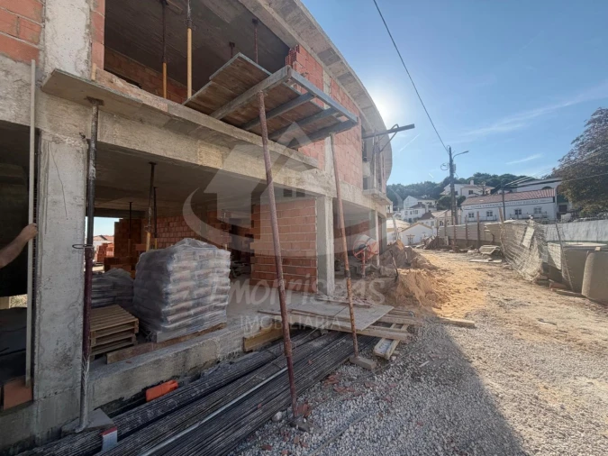 Moradia T3 para Venda em Fanhões Foto 13