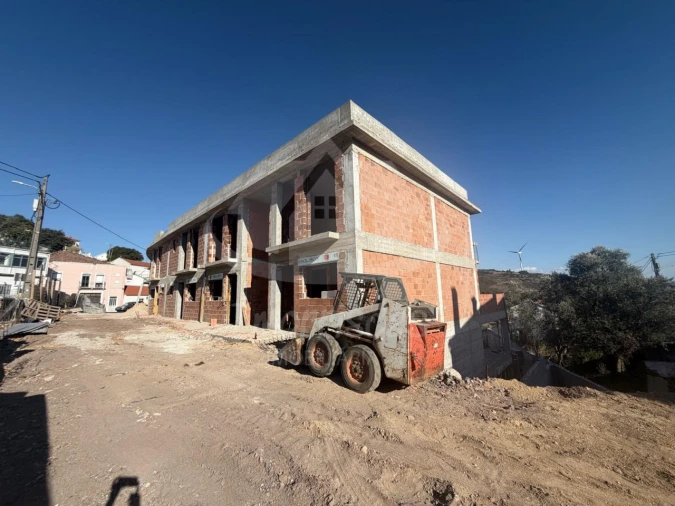 Moradia T3 para Venda em Fanhões Foto 16