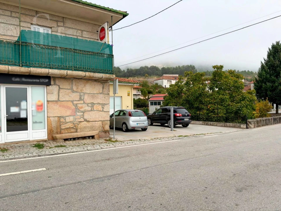Moradia T4 para Venda em Sapiãos Foto 2