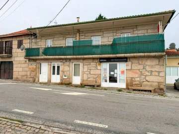 Moradia T4 para Venda em Sapiãos