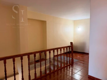 Moradia T4 para Venda em Sapiãos