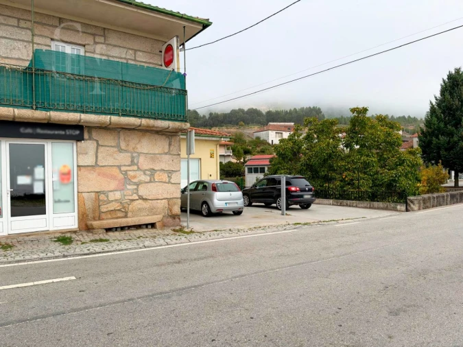Moradia T4 para Venda em Sapiãos Foto 2