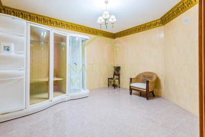 Quinta T5 para Venda em Quarteira