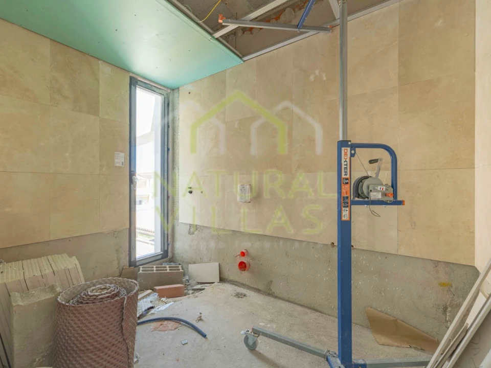 Moradia T4 para Venda em Albufeira e Olhos de Água Foto 11