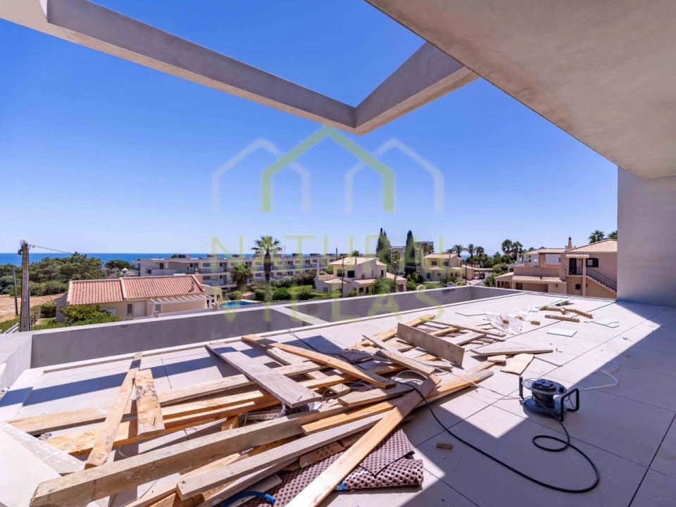 Moradia T4 para Venda em Albufeira e Olhos de Água Foto 17