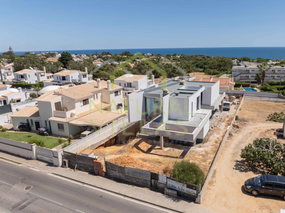 Moradia T4 para Venda em Albufeira e Olhos de Água Foto 20