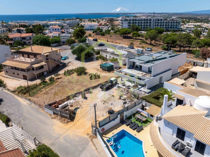 Moradia T4 para Venda em Albufeira e Olhos de Água Foto 24