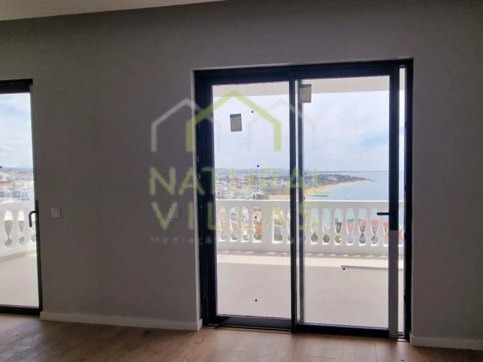 Apartamento T4 para Venda em Albufeira e Olhos de Água Foto 13