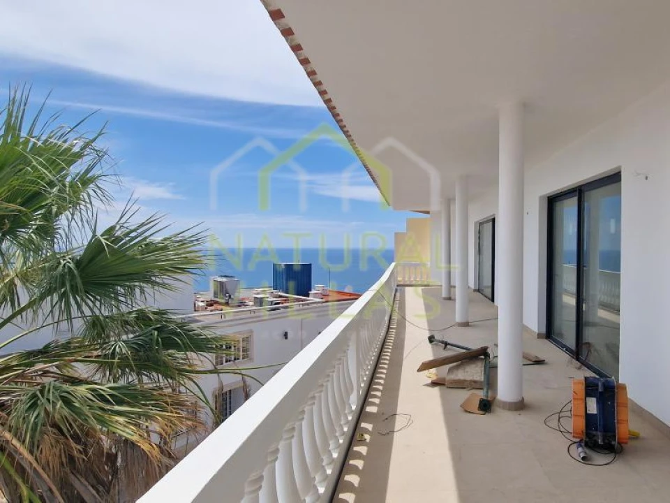 Apartamento T4 para Venda em Albufeira e Olhos de Água Foto 16