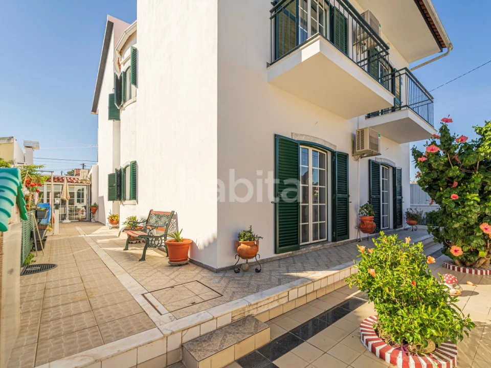 Moradia T4 para Venda em Quinta do Conde Foto 2