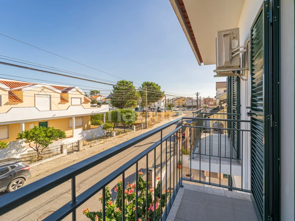 Moradia T4 para Venda em Quinta do Conde Foto 31