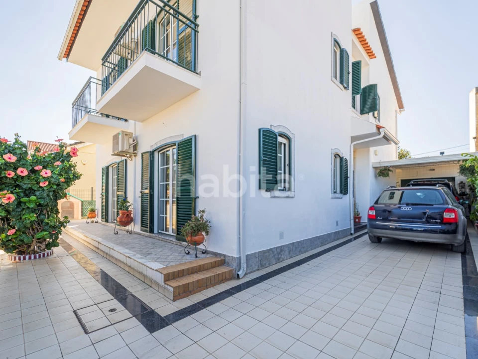 Moradia T4 para Venda em Quinta do Conde Foto 44