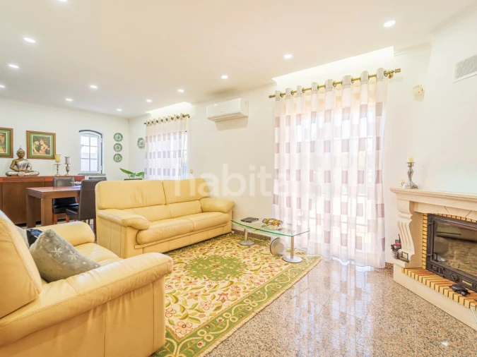 Moradia T4 para Venda em Quinta do Conde Foto 6