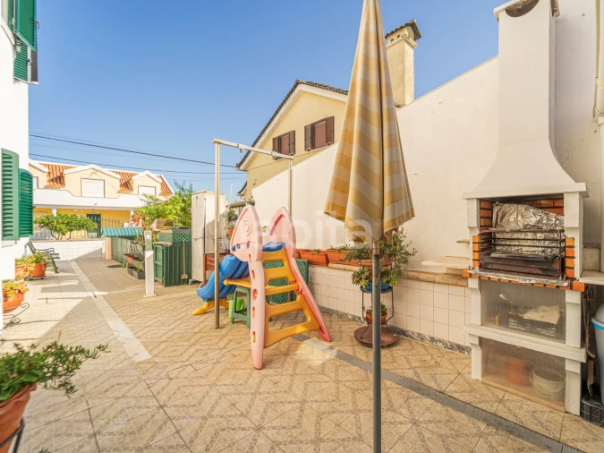 Moradia T4 para Venda em Quinta do Conde Foto 45
