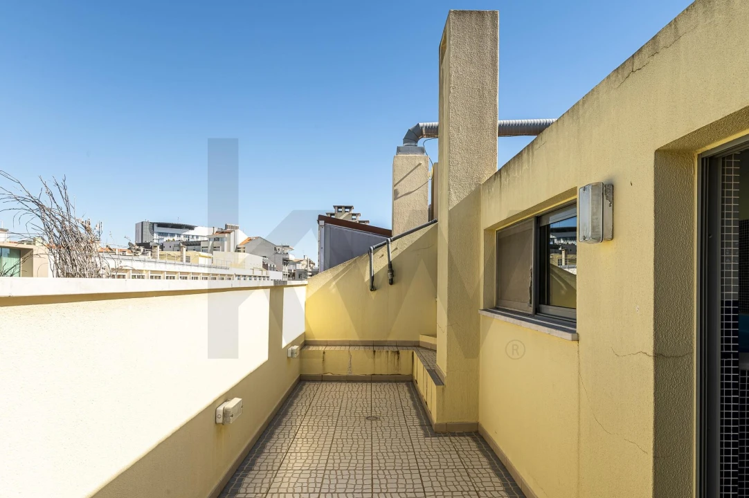 Apartamento T2 para Venda em Arroios Foto 6