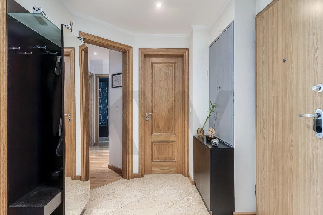 Apartamento T2 para Venda em Arroios Foto 9