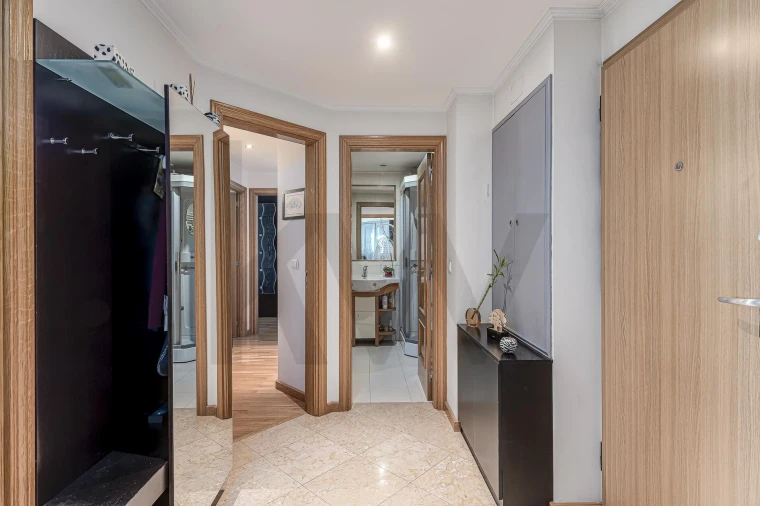 Apartamento T2 para Venda em Arroios Foto 10