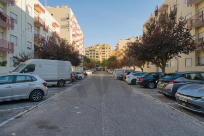 Apartamento T3 para Venda em Marvila, Ribeira Santarém, São Salvador, São Nicolau
