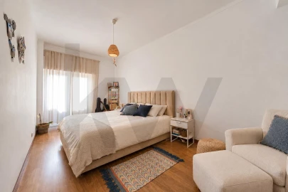 Apartamento T3 para Venda em Marvila, Ribeira Santarém, São Salvador, São Nicolau