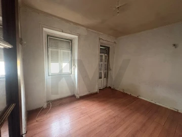 Apartamento T2 para Venda em Beato