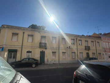 Apartamento T2 para Venda em Beato