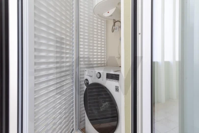 Apartamento T2 para Arrendamento em Campolide