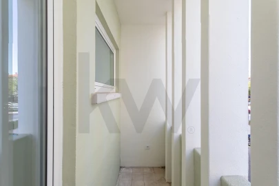 Apartamento T2 para Arrendamento em Campolide