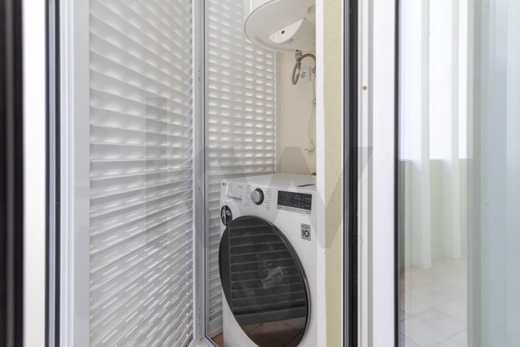 Apartamento T2 para Arrendamento em Campolide Foto 28