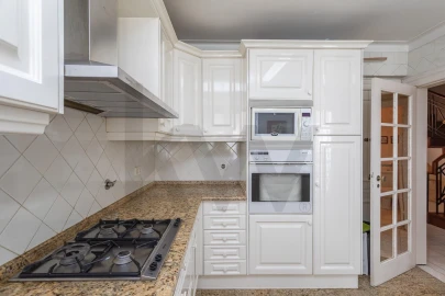 Moradia T5 para Venda em Estrela