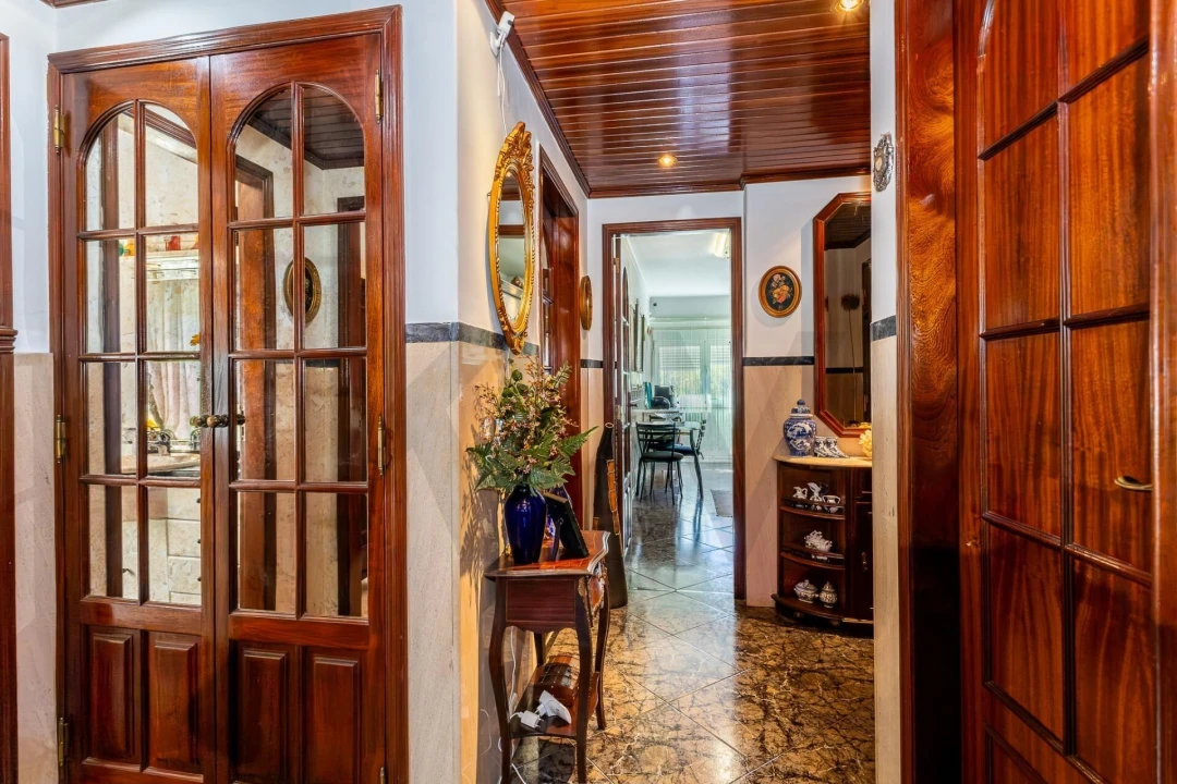 Apartamento T2 para Venda em Odivelas Foto 2