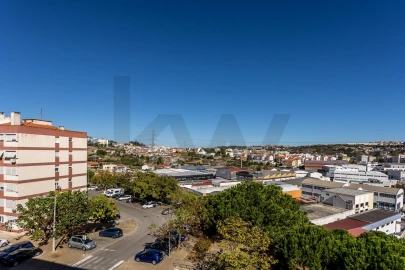 Apartamento T2 para Venda em Odivelas
