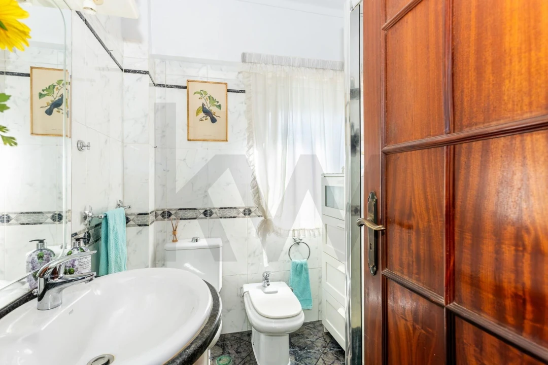 Apartamento T2 para Venda em Odivelas Foto 8