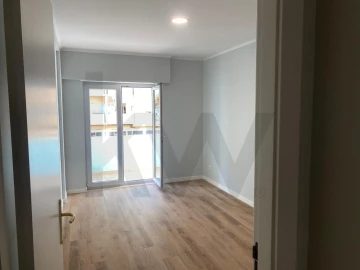 Apartamento T2 para Venda em União das Freguesias de Setúbal