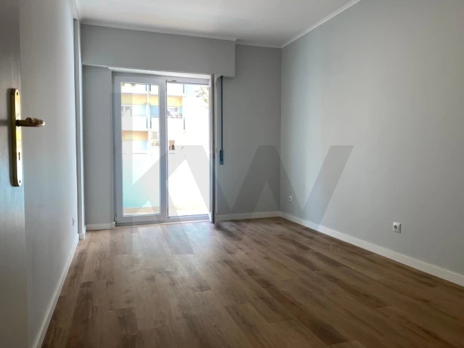 Apartamento T2 para Venda em União das Freguesias de Setúbal Foto 9