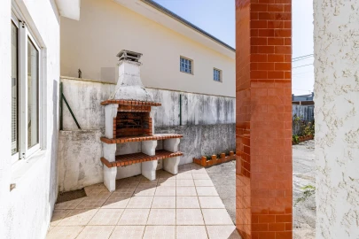 Moradia T3 para Venda em Vila de Cucujães