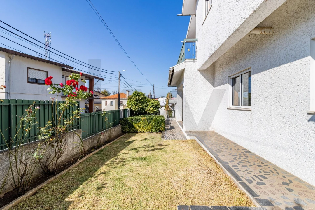 Moradia T3 para Venda em Vila de Cucujães Foto 41