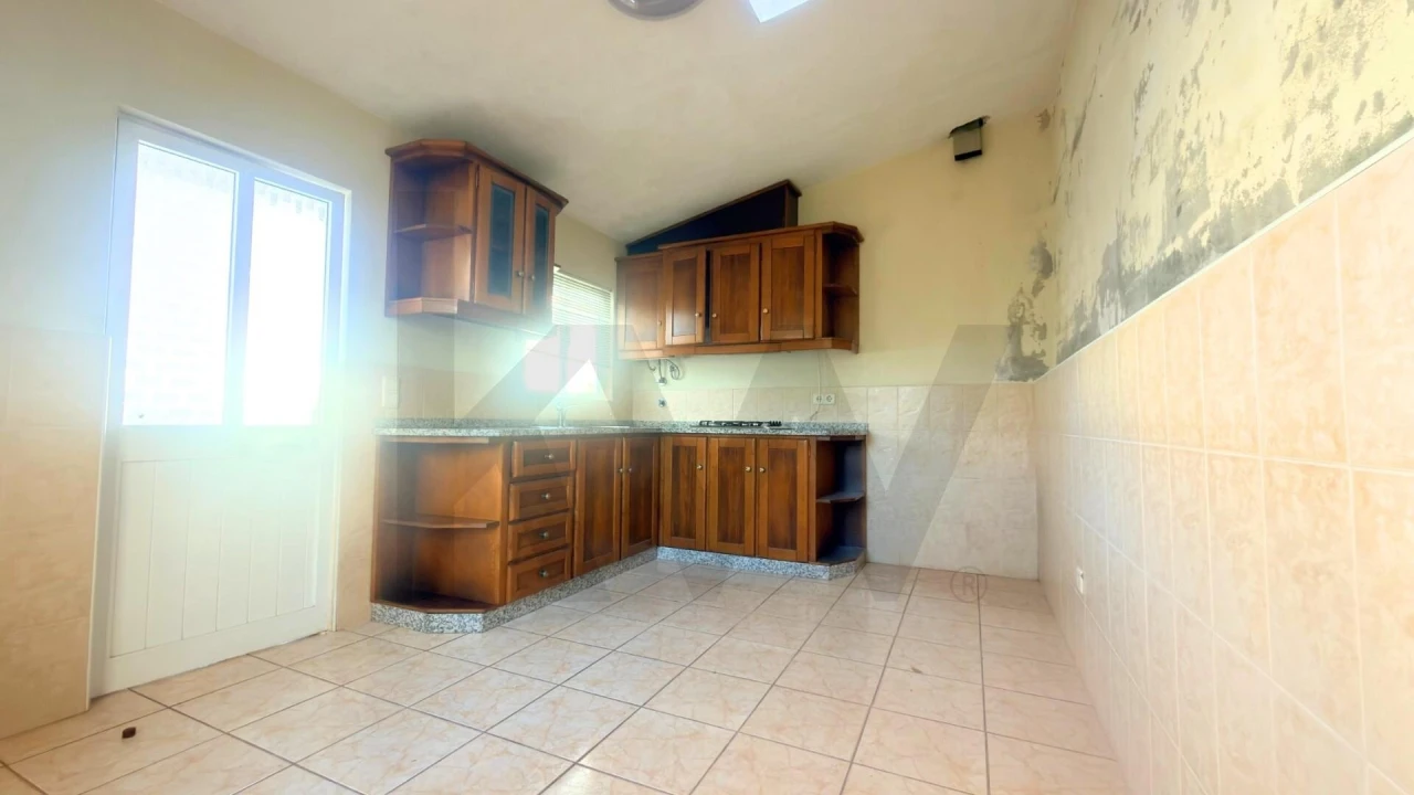 Moradia T3 para Venda em Vila de Cucujães Foto 15