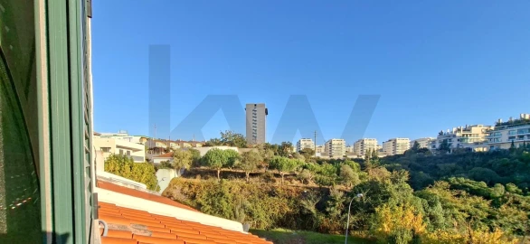 Moradia T5 para Arrendamento em Oeiras e São Julião da Barra, Paço de Arcos e Caxias
